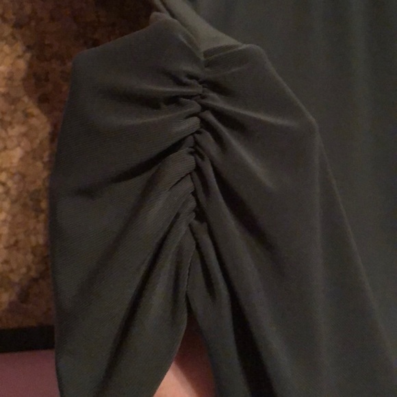 Olive green blouse - Picture 2 of 5